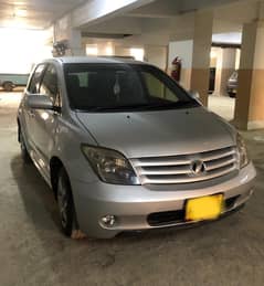 Toyota ist 1.3 2005 reg 2011