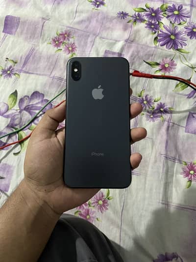 iPhone xsmax 256 GB Pta Approved with box