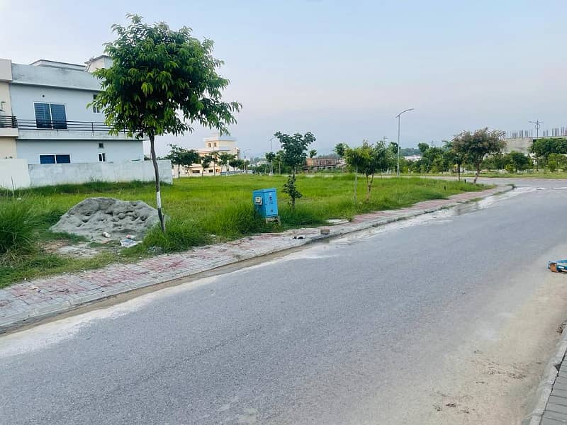 1 Kanal Plot In B Block Prime Location 5