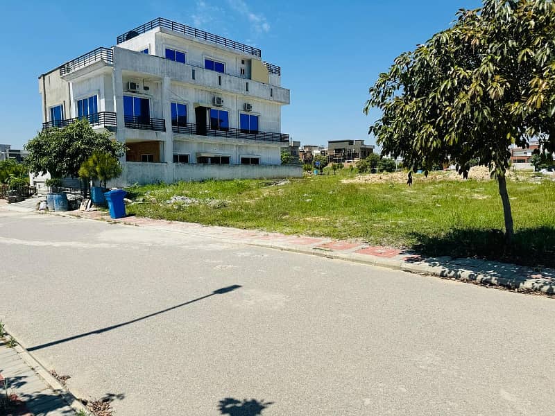1 Kanal Plot In B Block Prime Location 9