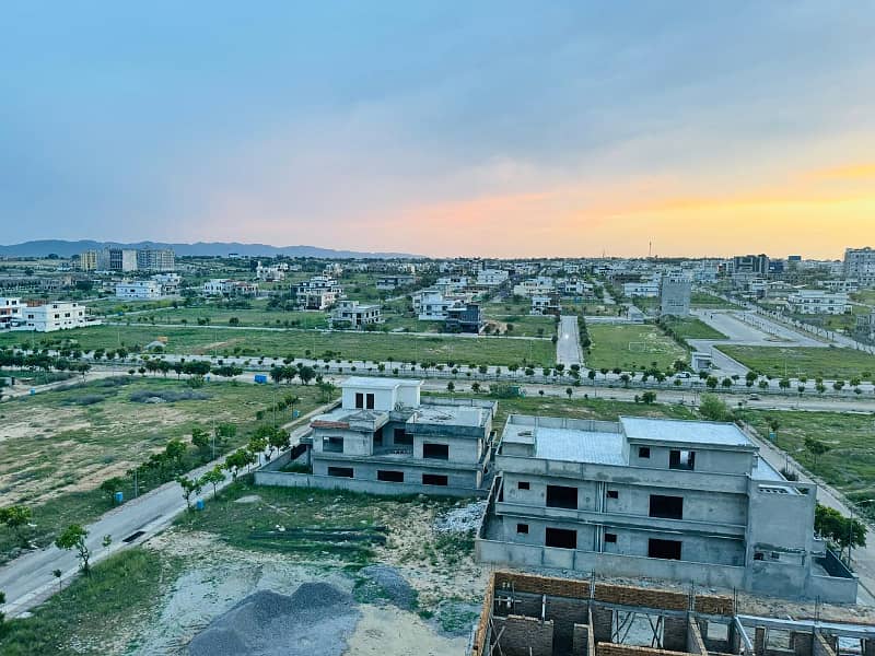 1 Kanal Plot In B Block Prime Location 13