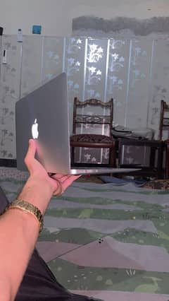 MacBook