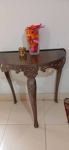 Console iron rod table for sale urgent