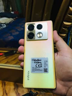 Note 40 pro 12 Ram 256 Storage