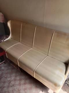 4 seater sofay ha 2 sofay ha used ha lakin condition new hi ha