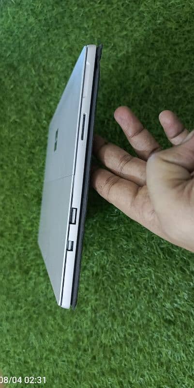 Microsoft surface Pro 4 Good Condition 2k Touch Display 7