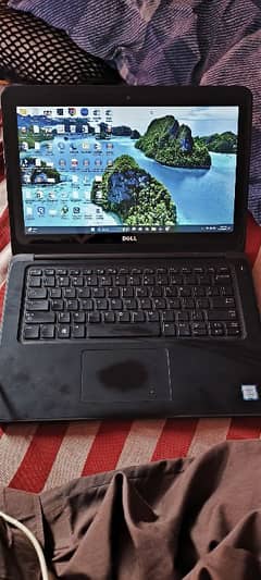 Dell premium touch Laptop i5 7th