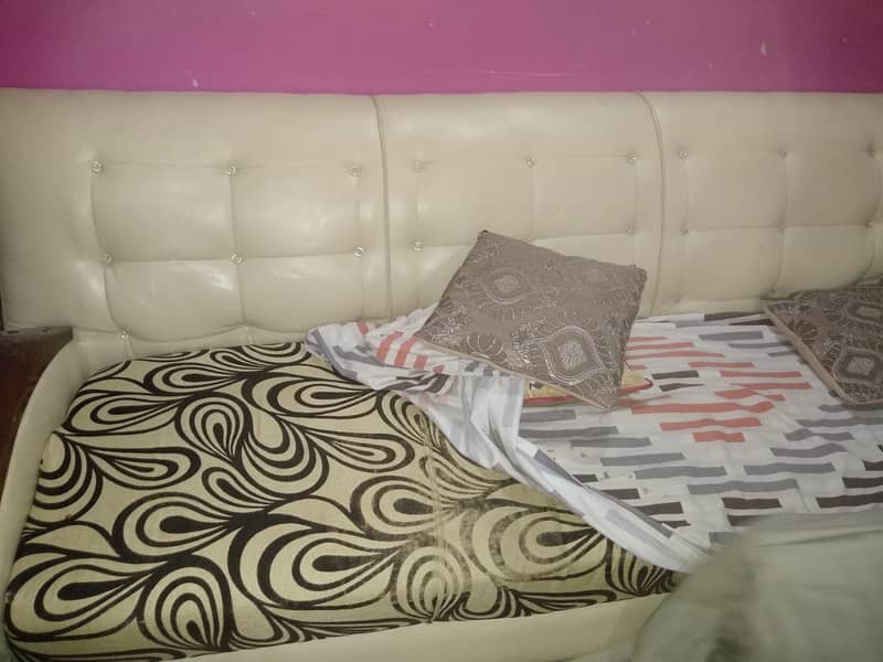 7 setar sofa set good condition .  03153248665 1