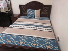 Bed and dressing table for sale
