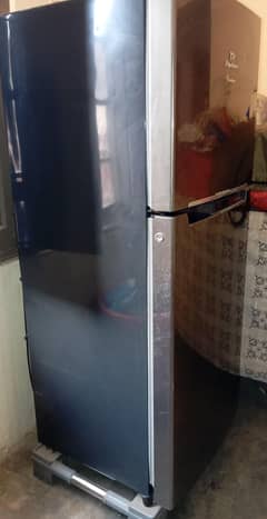 Dawlance | Medium Size |Refrigerator for sale