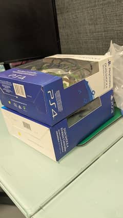 ps4 dualshock controllers pair