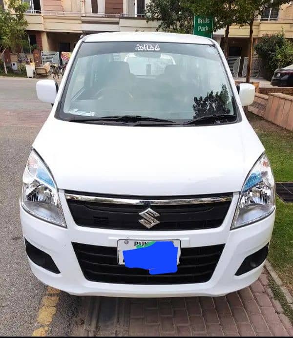 pick and drop service in Lahore 0