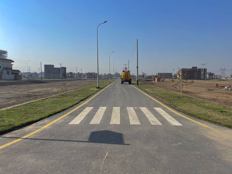 Get 7 Marla Plot On Main Boulevard 1