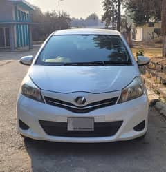 Toyota Vitz 2011 1300 Pearl White