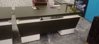 Office Table pls Rap