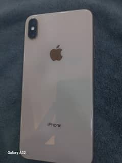 XS