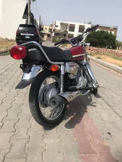Honda spichial edition 125 red 10 10