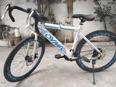 Road Bike DYMA – Alloy Frame, Disc Brakes,