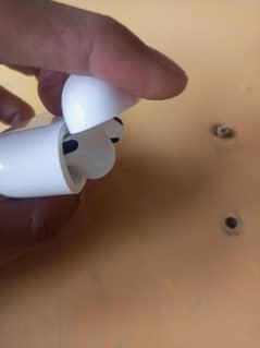 airpods pro 2 and smart watch series 8 03294326697