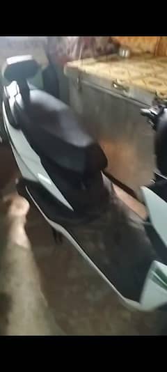 electric Scooty for sale