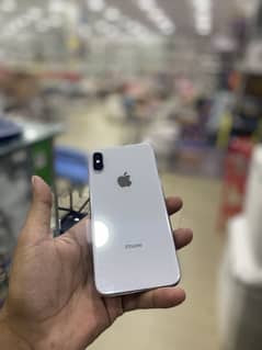 IPhone X 64gb p t a