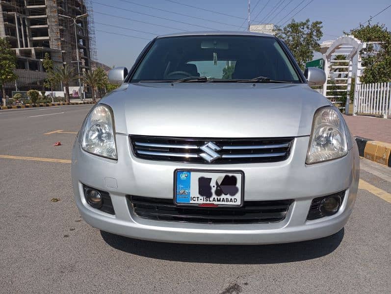Suzuki Swift 2015 dlx Automatic with Navigation 4