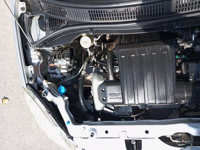 Suzuki Swift 2015 dlx Automatic with Navigation 11