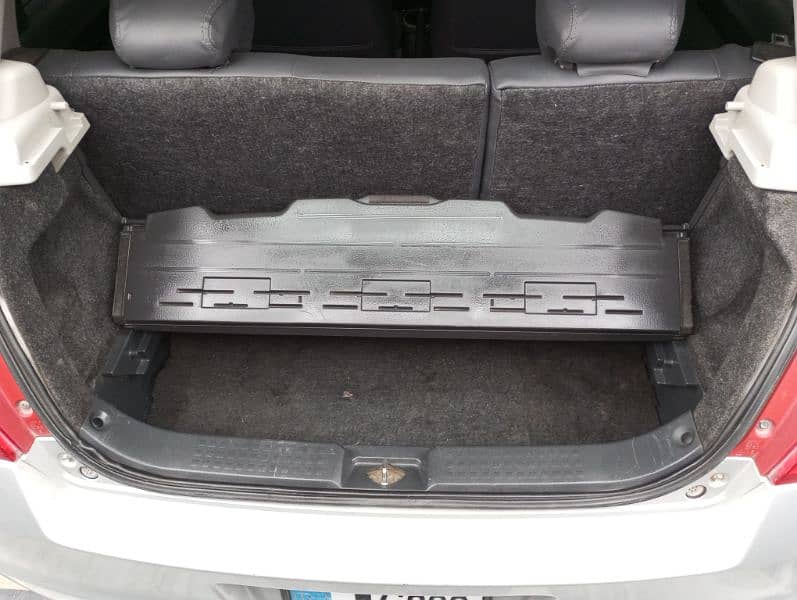 Suzuki Swift 2015 dlx Automatic with Navigation 15