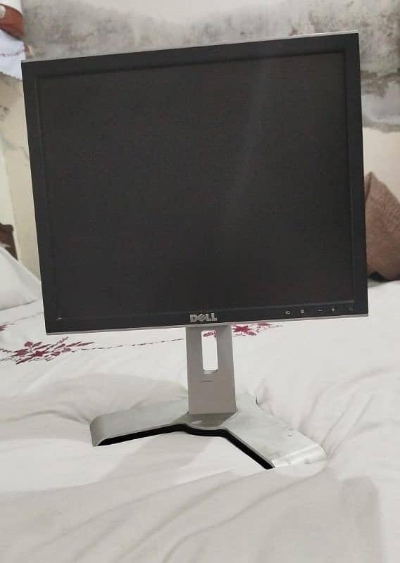 Computer LCD monitor 0