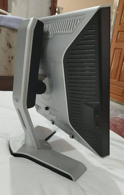 Computer LCD monitor 5