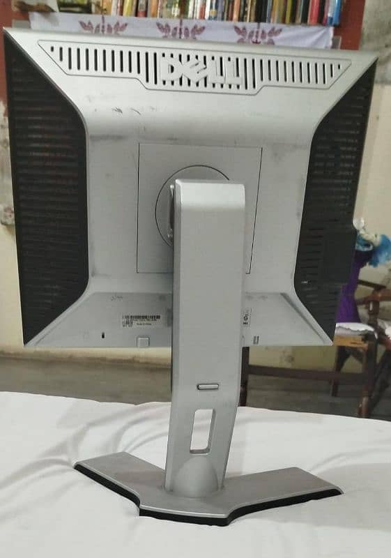 Computer LCD monitor 7