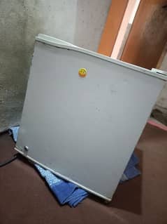 LG mini bedroom fridge