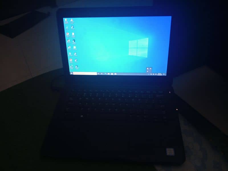 Device name: DESKTOP-MTA6FKG  Processor: Intel(R) Core(TM) i5-7200U 1
