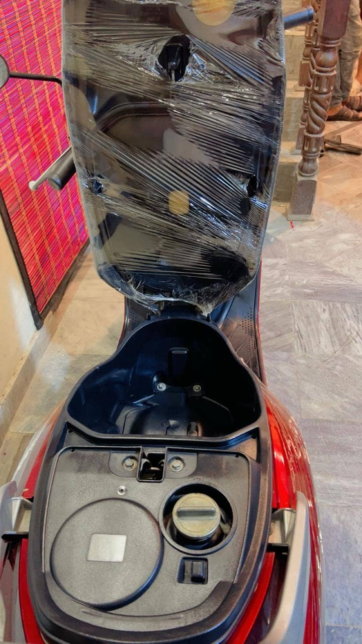united scooty 2020 peteol 100cc self start 3