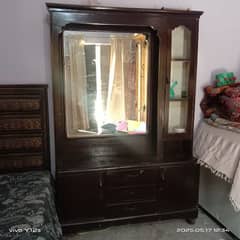 Bed And Dressing Table Available