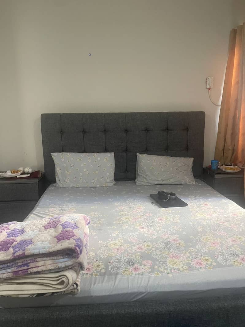 Double Bed with Drawers + Side Tables + Dressing Table – Barely Used 2