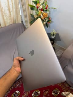 MacBook