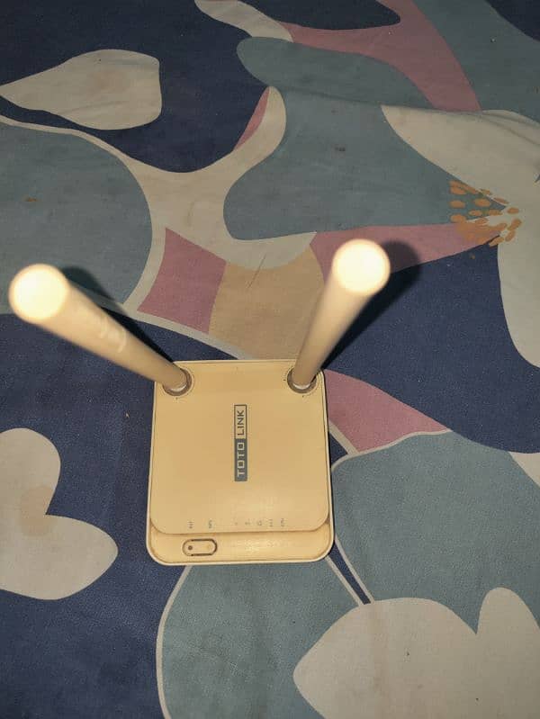 totolink router along with adapter for sale 4