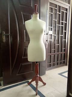 Mannequin/Dummy