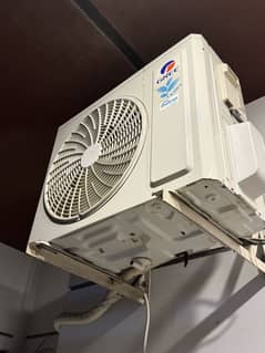 Gree Split AC