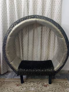 Round Decorative Light weight Sofa