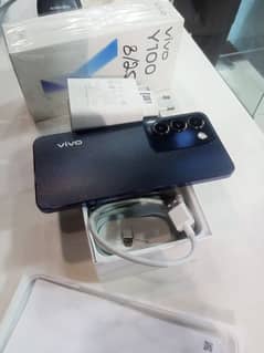 vivo y100