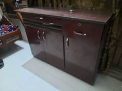 Computer table with 3 cabnet and 2 draz