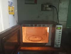 Dawlance Microwaves