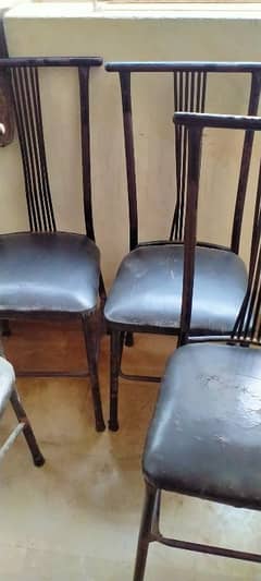 Dininh Table Iron