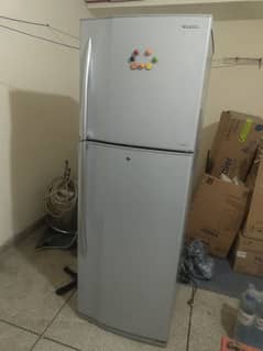 TOSHIBA