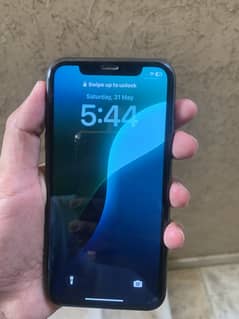 IPhone 11 JV 128GB with sim time