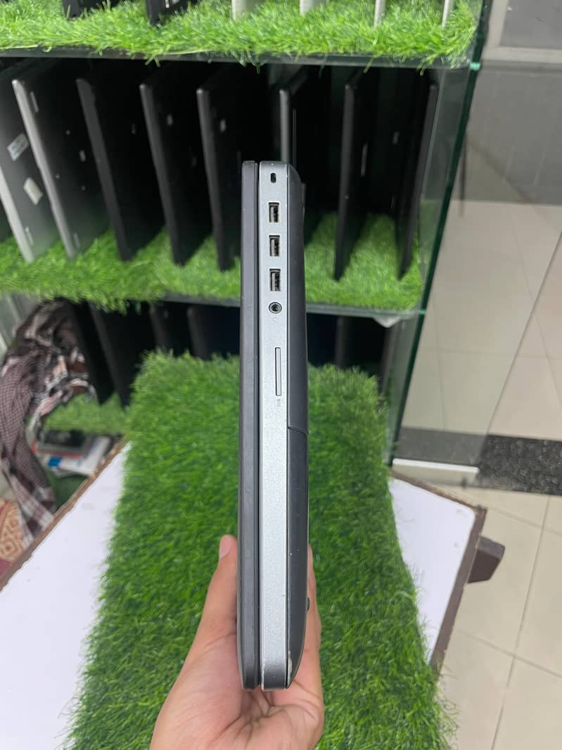 Dell Precision 7510 4gb Graphics M2000M 9