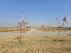 5 Marla level and possession plot available for sale with Direct access and good location
