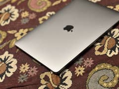 Apple MacBook Pro 2019 16/512